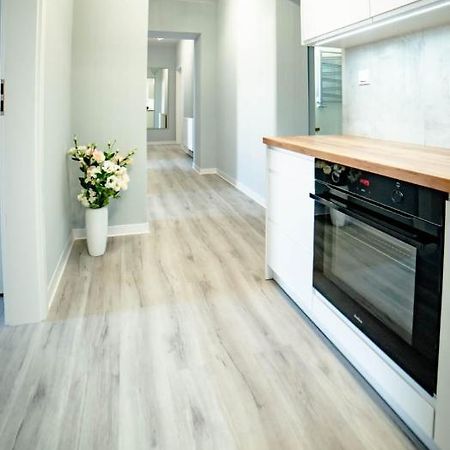 Lofty Apartamenty Namyslow I Экстерьер фото