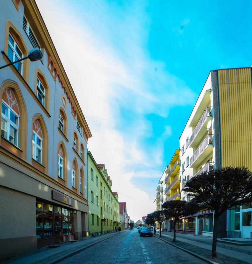 Lofty Apartamenty Namyslow I Экстерьер фото
